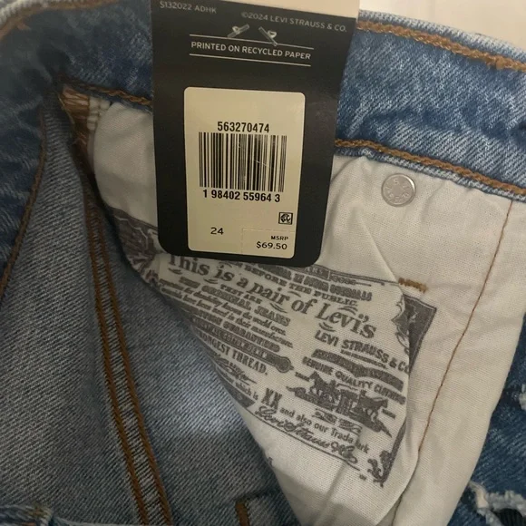 NWT Levi's 501 Denim Shorts